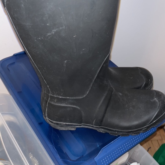 Hunter - Picture 4 of 9